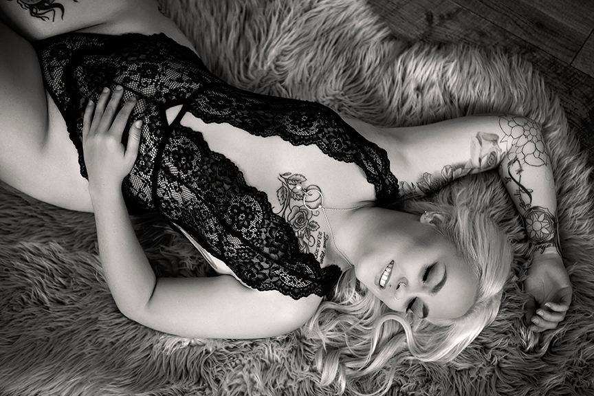 The 3 hottest outfits for a boudoir session