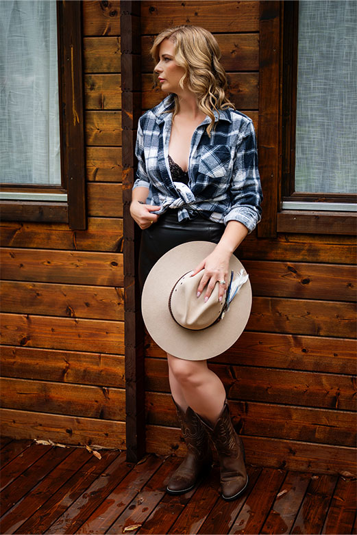 Intimate boudoir session