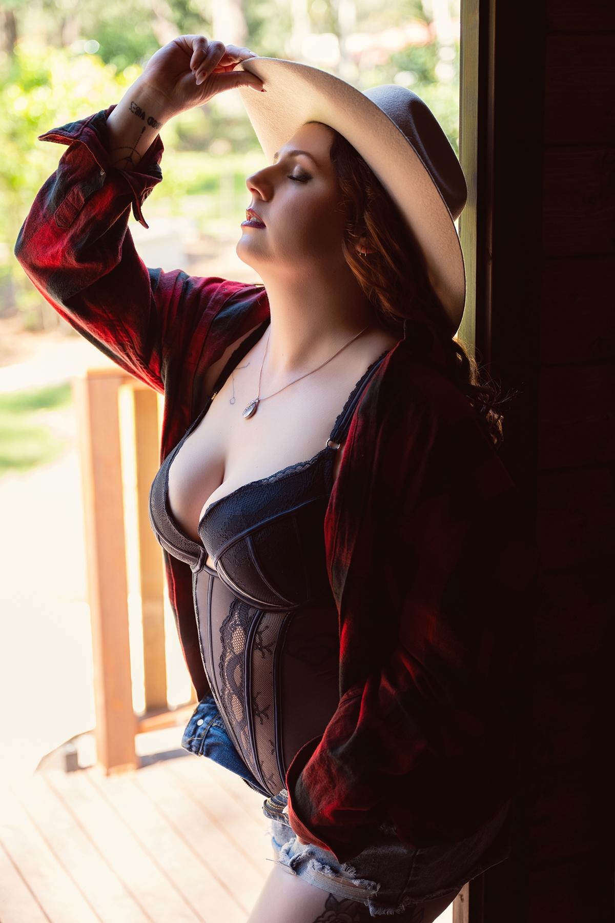 Country cabin boudoir photography
